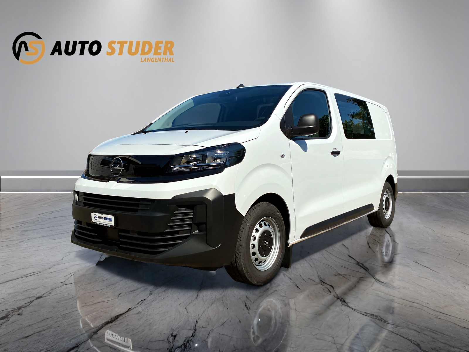 Vivaro Cargo Front