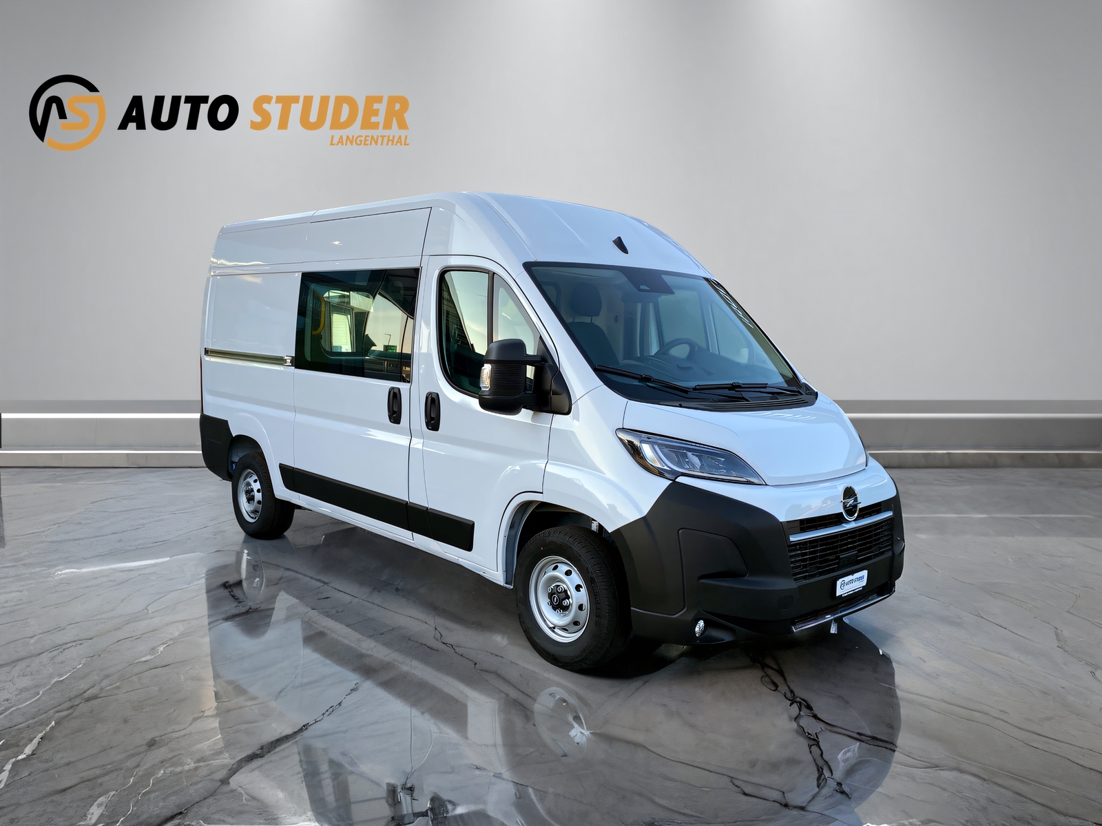 Movano Cargo Front 2